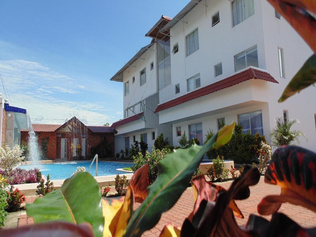 Hotel Yurak Archidona エクステリア 写真