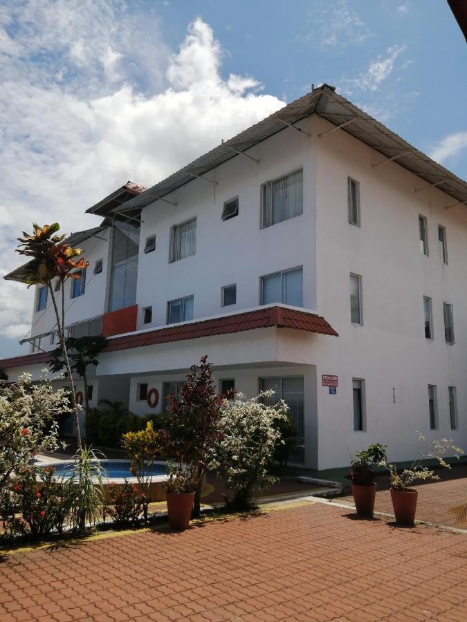 Hotel Yurak Archidona エクステリア 写真